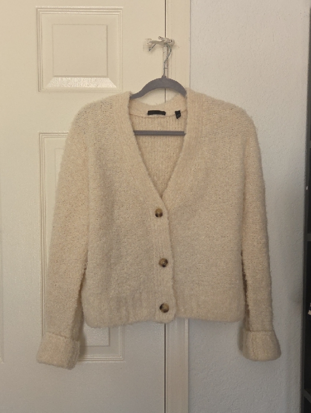 Atm Alpaca Blend Cozy Cream V-Neck Button Cardigan Sweater Medium